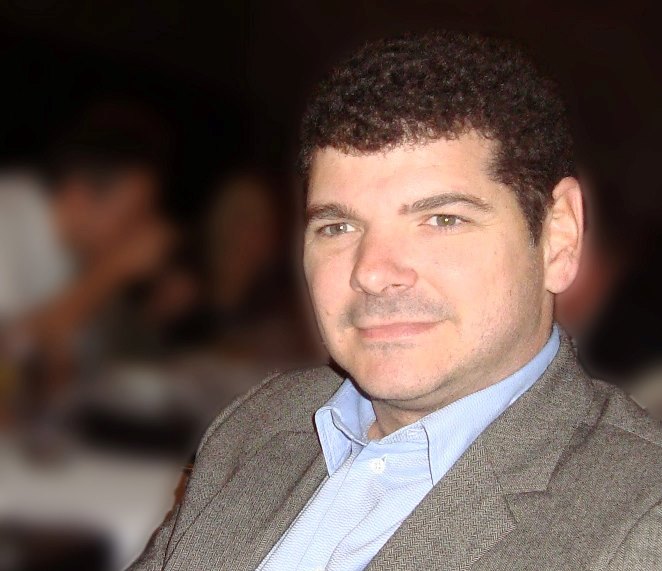 Τον... έζωσαν τα φίδια τον Σπύρο!