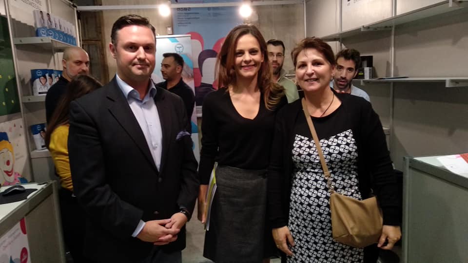 Ο πατρινός Διαιτολόγος Ευθύμιος Γκότσης με την υπουργό Εργασίας για την Κοινωνική Αλληλέγγυα Οικονομία