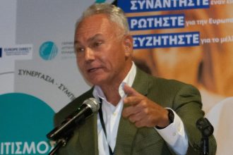 Μια ημέρα πριν από σημαντικές εκλογές για το ΠΑΣΟΚ και την χώρα