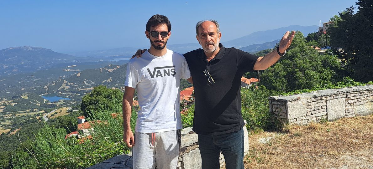 Ο Απόστολος Κατσιφάρας για τα γενέθλια του γιού του: Πολύχρονος σύντροφε!