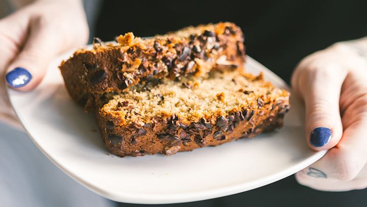 Yγιεινό κέικ με μέλι, κακάο & μπανάνα