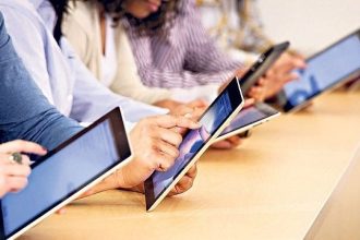 Το ΠΑΣΟΚ εκπαιδεύει τους εθελοντές του