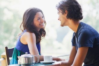 Γιατί κάνουμε σχέσεις και τι είναι αυτό που ψάχνουμε να βρούμε τελικά;