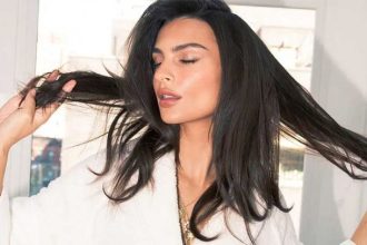 Rolled hair: Το νέο hack που υπόσχεται όγκο στα μαλλιά!