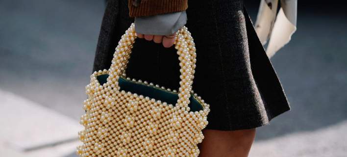 Aνακαλύψαμε την οικονομική εκδοχή της τσάντας που έχει τρελάνει τις fashionista