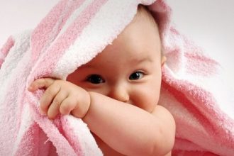 Γιατί το χιούμορ κάνει καλό στα παιδιά