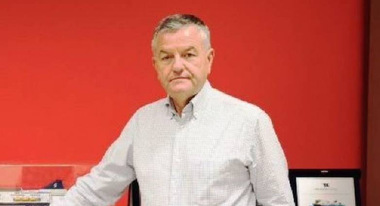 Όλες και όλοι μαζί, στο πλευρό των καρναβαλικών πληρωμάτων!