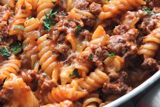 Μακαρόνια βίδες με κιμά