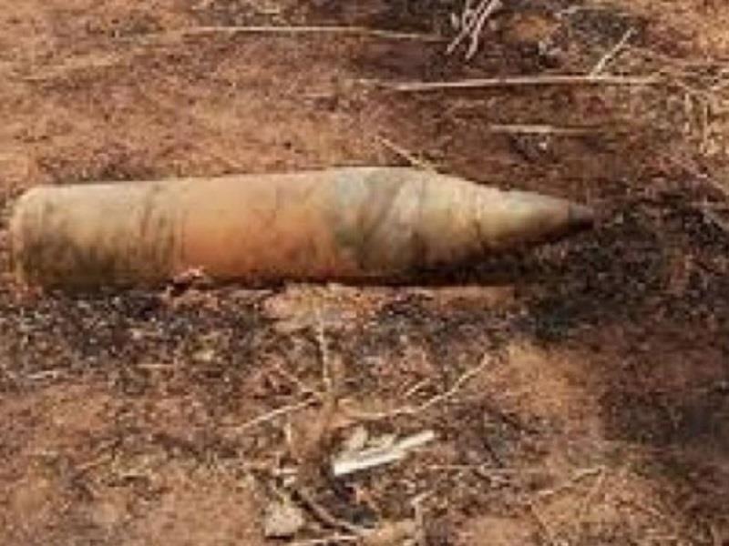 Βλήμα πυροβολικού ξέθαψε εκσκαφέας στην Αιγιάλεια