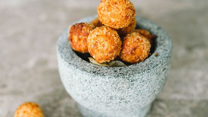 Τυρομπουκίτσες που λιώνουν στο στόμα!