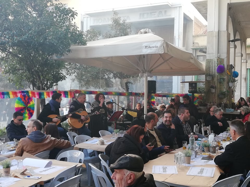 Απίστευτο γλέντι Τσικνοπέμπτης στο παραδοσιακό μεζεδοπωλείο "Πλατεία"!