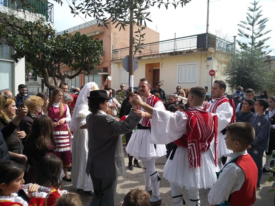 Σύλλογος Νεάπολης: Γιόρτασαν τα Κούλουμα με σατυρικό Βλάχικο γάμο - ΦΩΤΟ