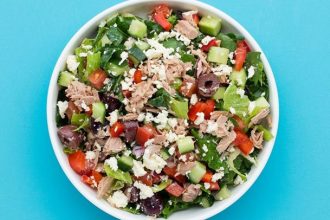 Χορταστική τονοσαλάτα που θα σας κρατήσει για ώρες!