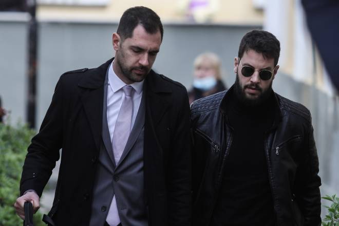 Μάνος Δασκαλάκης: Πάνω από 3 ώρες η κατάθεσή του στην ανακρίτρια για το θάνατο της Τζωρτζίνας - ΒΙΝΤΕΟ