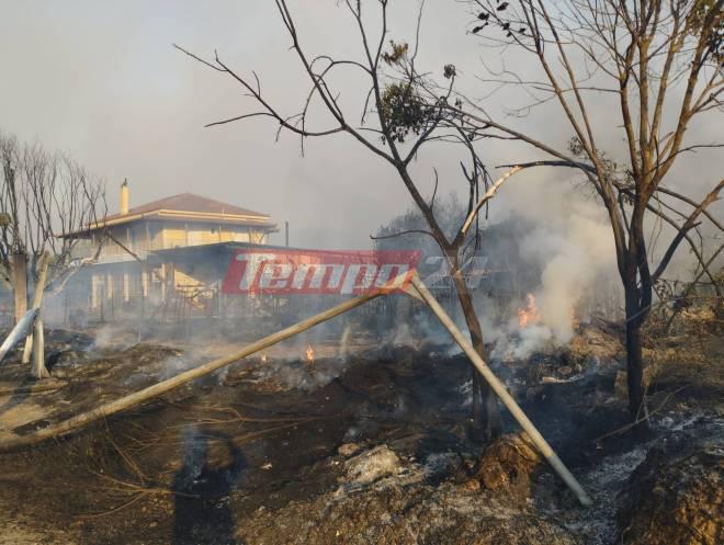 Φωτιά στα Κρέστενα Ηλείας: Τρία τα ενεργά μέτωπα της πυρκαγιάς – Στο σημείο πηγαίνει ο Τάκης Θεοδωρικάκος