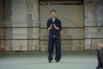 O Matthieu Blazy είναι ο νέος καλλιτεχνικός διευθυντής της Chanel