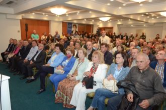 Αθηνά Τραχήλη: «Την Κυριακή ψηφίζουμε για την Ελλάδα της αξιοπρέπειας»-ΦΩΤΟ από την μεγάλη προεκλογική ομιλία