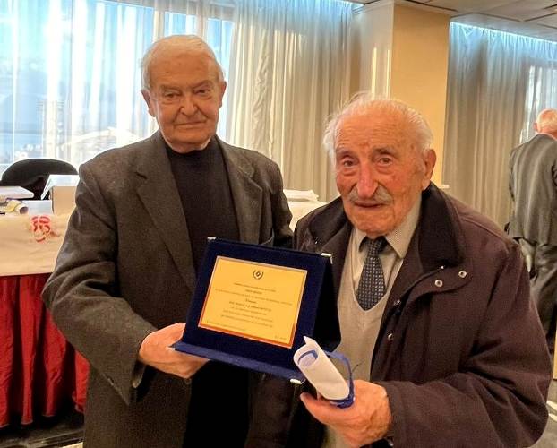 Πάτρα: Τιμήθηκαν υπεραιωνόβιοι συνταξιούχοι αστυνομικοί