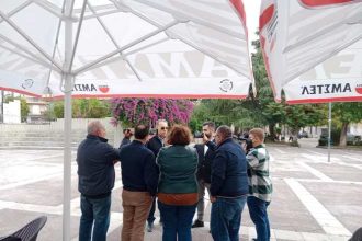 Την πρώτη του συνάντηση με δημοσιοφράφους είχε ο Κώστας Σβόλης στα Προσφυγικά