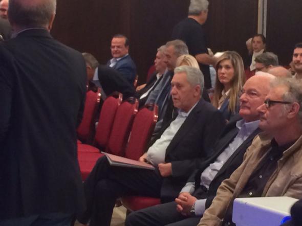 Παρών ο Κουβέλης στην ομιλία Τσίπρα