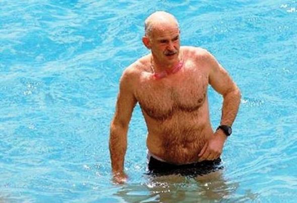 Ποιος φιλοξενεί τον Γιώργο Παπανδρέου στην Σκιάθο