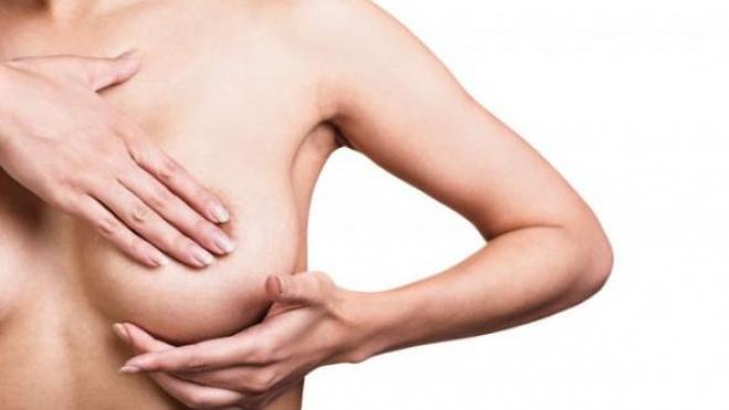 Μάθετε τα 3 "σημάδια" στο στήθος που δεν είναι καρκίνος