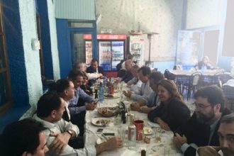 Με ποιον... συνέφαγε ο Αχαιός βουλευτής Α. Κατσανιώτης; - ΔΕΙΤΕ ΦΩΤΟ