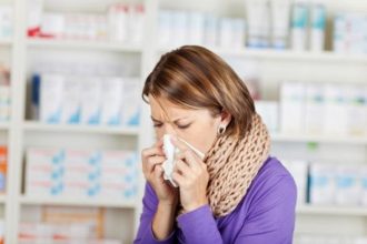 Τέσσερα νέα θανατηφόρα κρούσματα σε μία μέρα από την "επέλαση" της γρίπης