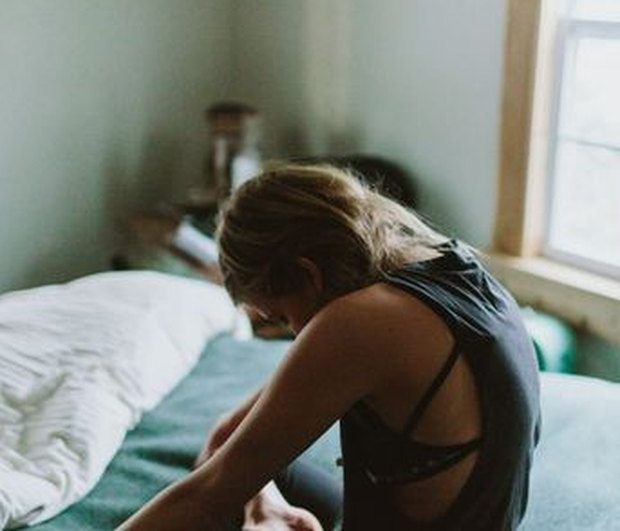 Γυμναστική στο κρεβάτι; Κι όμως, γίνεται με αυτές τις 3 απλές ασκήσεις