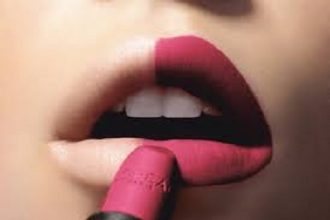 Το ιδιοφυές κόλπο για να βρίσκεις εύκολα το κραγιόν μέσα στην τσάντα σου