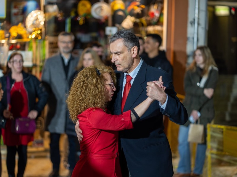 Πάτρα: "Χόρεψαν τον έρωτα" με τη φλόγα του τανγκό