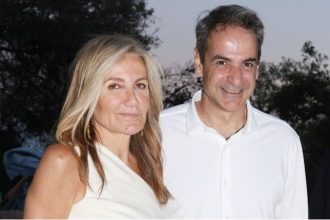 Κυριάκος Μητσοτάκης - Μαρέβα Γκραμπόφσκι: Οι ευχές για τα γενέθλια του γιου τους