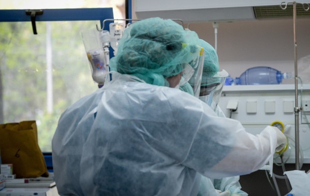 Κορονοϊός-Πάτρα: Δεν έχουν τέλος οι νέες εισαγωγές ασθενών - Σε υψηλά επίπεδα παραμένουν οι νοσηλείες