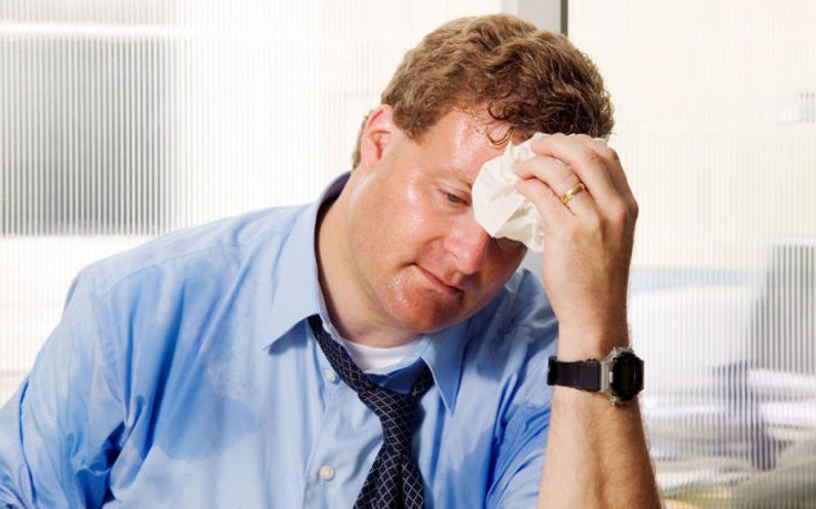 Θερμοπληξία: Τι συμβαίνει στο σώμα και τον εγκέφαλο όταν ο υδράργυρος χτυπά κόκκινο