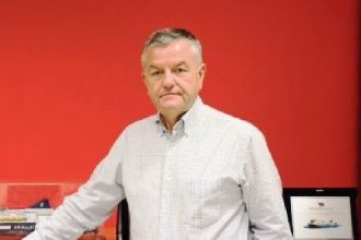 Αντώνης Κουνάβης: "Με την Υπέρμαχο Στρατηγό να μας φωτίζει, θα βγούμε νικητές και από αυτήν τη δοκιμασία"