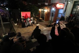 "Ο υπηρέτης δύο αφεντάδων" στις σκάλες Γεροκωστοπούλου