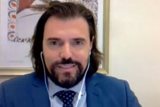 Πέτρος Παππάς: «Παραμένω ανεξάρτητος - Θέλω να δω αν θα με εκφράσει ιδεολογικά το κόμμα του Κασσελάκη»