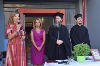 Η Βίβιαν Σαμούρη στο πρώτο σχολικό κουδούνι - ΦΩΤΟ