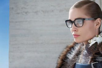 Μακιγιάζ κάτω από τα γυαλιά