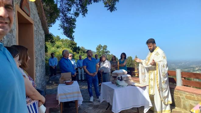 Πολιτιστική εκδήλωση στο γραφικό εκκλησάκι του Αγίου Αθανασίου στη Δροσιά Τριταίας (ΦΩΤΟ)