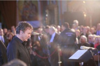 Γιώργος Νταλάρας: Δείτε την συναυλία που έδωσε στον Ιερό Ναό Αγίου Παντελεήμονος Αχαρνών