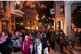 Πάτρα: Ο καιρός... αναβάλλει την παρέλαση της Μπούλας