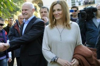 Άντα και Γιώργος Παπανδρέου: Σε διαφορετικό τραπέζι στα γενέθλια του Αντρίκου!