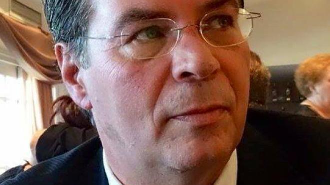 Ο διάλογος ο ωτακουστής και το "ζουμί"