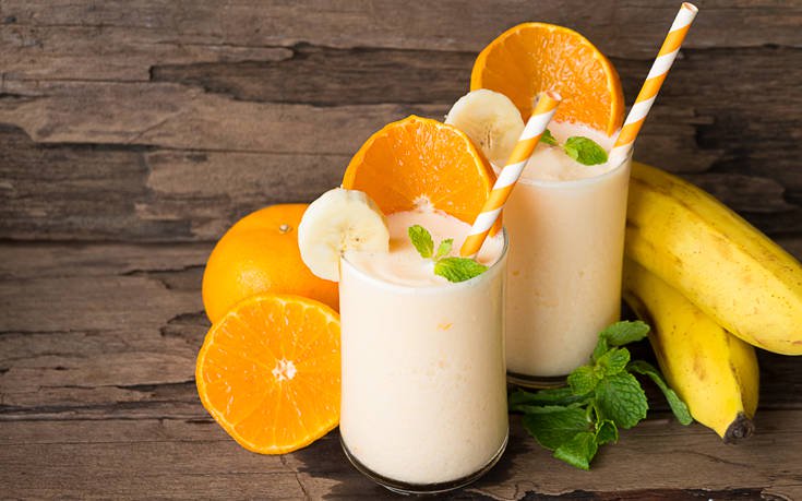 Smoothie με πορτοκάλι και μπανάνα