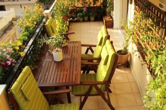 Έξυπνα tips για να διατηρείτε το μπαλκόνι σας πεντακάθαρο