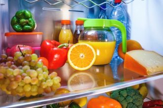 Δείτε τι θα συμβεί αν βάλετε ένα πορτοκάλι στο ψυγείο