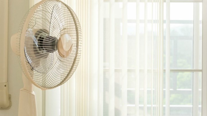 Με αυτό το κόλπο με τον ανεμιστήρα δεν θα ξαναδείτε κουνούπι στο σπίτι σας - ΒΙΝΤΕΟ