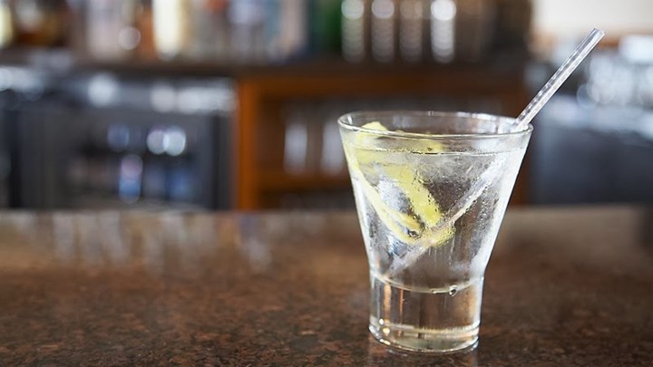 Βότκα: 8 χρήσεις της που σίγουρα δεν είχατε φανταστεί