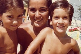 Η συγκινητική ανάρτηση του Κώστα Μπακογιάννη για τη γιορτή της μητέρας